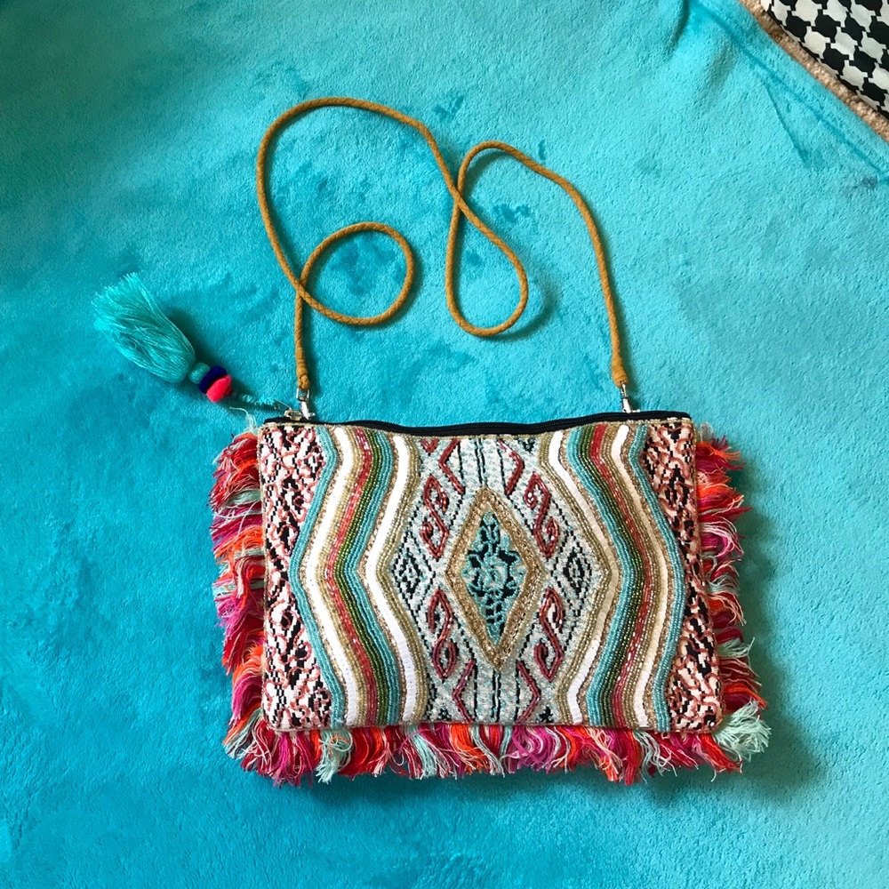NEW gorgeous beaded EXPRESS NYC purse - Picture 2 of 13